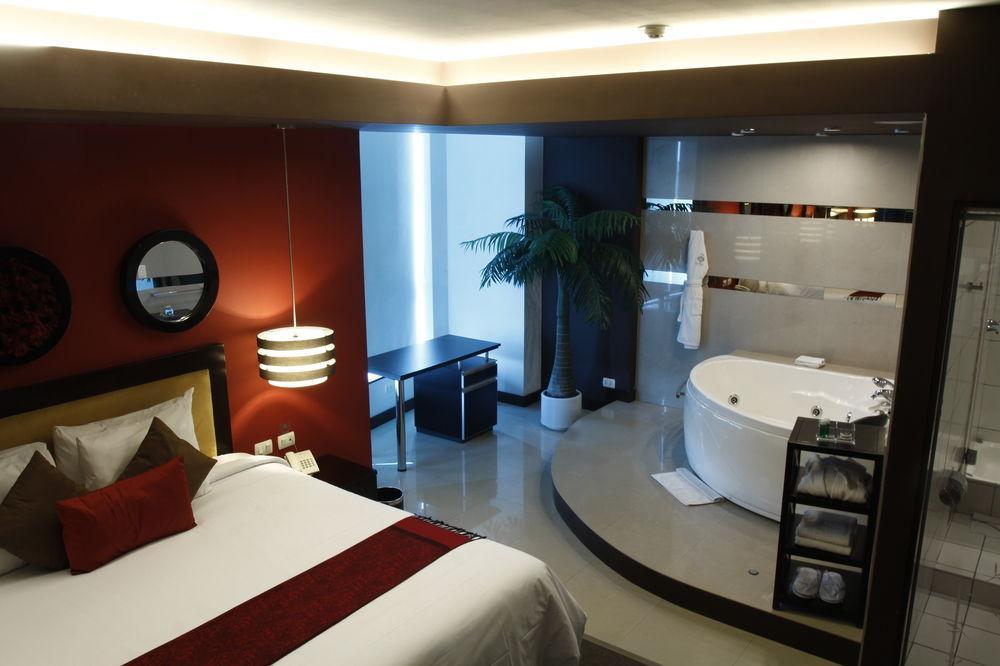 Hotel Ginebra Lima Zewnętrze zdjęcie