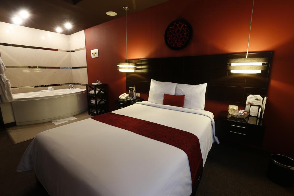 Hotel Ginebra Lima Zewnętrze zdjęcie