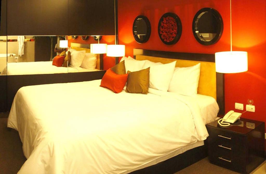 Hotel Ginebra Lima Zewnętrze zdjęcie