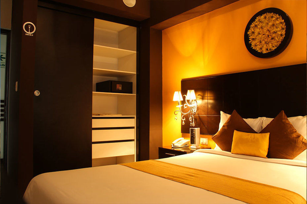 Hotel Ginebra Lima Zewnętrze zdjęcie